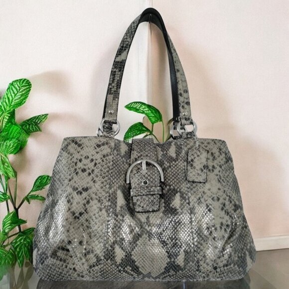 Coach (2012) Snake Embossed Leather Shoulder Bag w/Hang Tag (EUC) - Picture 2 of 9